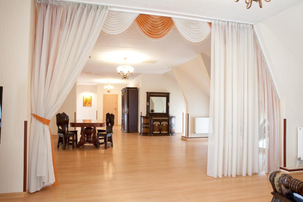 Hotel Complex Verhovina Kiew Zimmer foto