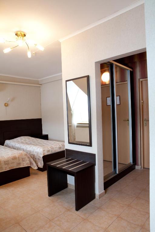 Hotel Complex Verhovina Kiew Exterior foto